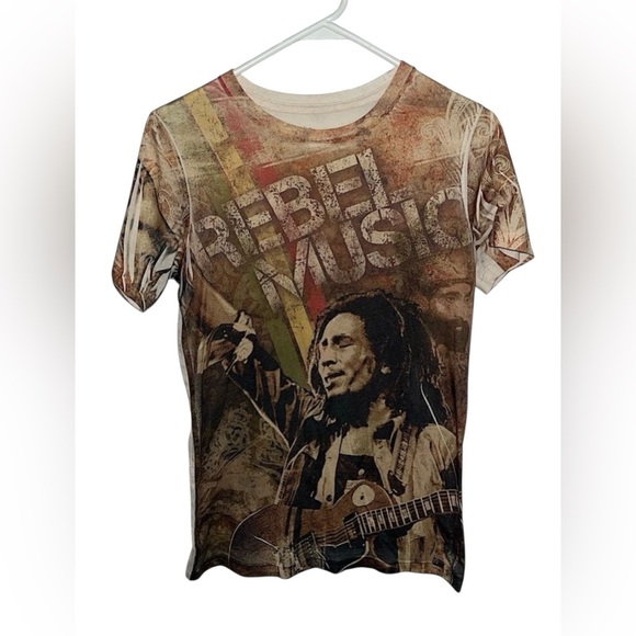 💛 Catch a Fire Bob Marley T-shirt - Picture 1 of 5